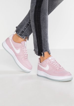 Matalavartiset tennarit - berry