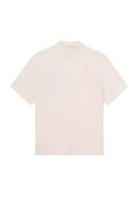 Polo cu mânecă scurtă, de culoare bej deschis, realizat dintr-un material neted. Dispune de un guler clasic și un design simplu, minimalist. Vedere din spate prezentată.