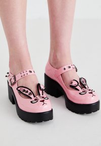 MARY JANES  - Obuv na platformovom opätku - pink