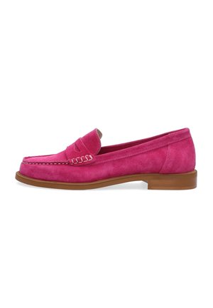 Rosa Wildleder-Slipper mit einer gestickten Detail am Schaft und einer leichten braunen Sohle. Einfaches, rundes Design mit einem lässigen Look.