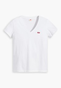 Bijela pamučna majica s V-izrezom, kratkim rukavima i crvenim Levi's logotipom izvezenim na lijevoj strani prsa. Glatka tekstura, ležeran dizajn.