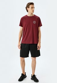 Koton - T-shirt z nadrukiem