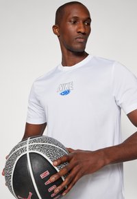 Nike Performance - Koszulka sportowa