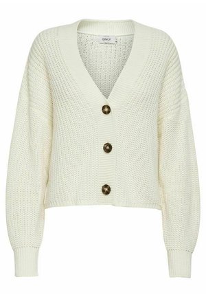Cardigan en tricot couleur crème avec un décolleté en V plongeant, présentant trois grands boutons sombres et des poignets côtelés. Design court avec un tissu texturé.