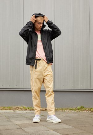 JACKET - Summer jacket - black