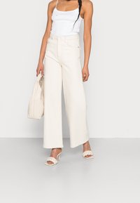 Tommy Jeans Top - white