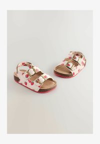 Vybráno, cream strawberry