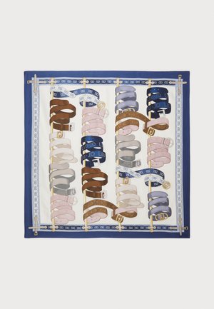 Bufanda de satén con cinturones multicolores en diversas tonalidades, incluyendo rosa, azul y marrón, exhibida sobre un fondo claro con detalles dorados.