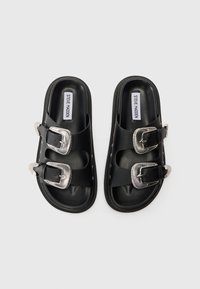 Steve Madden OUTCAST - Lahtised kingad - black action