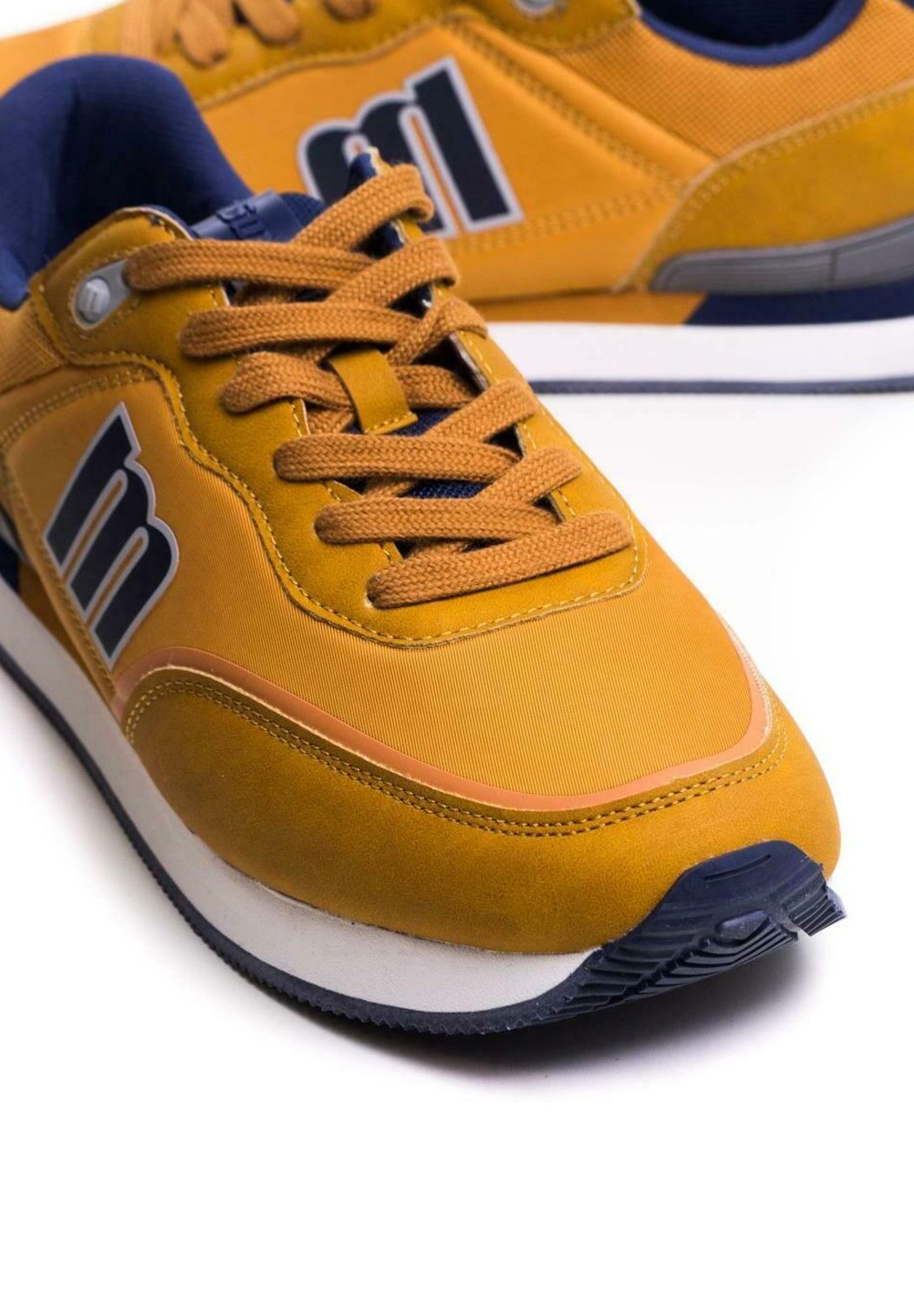 Mustang DEPORTIVO MTNG - Zapatillas - mostaza - Zalando.es
