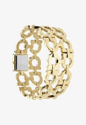 Goudkleurig Ferragamo armbandhorloge met schakels, een vierkante wijzerplaat, gegraveerd logo en in elkaar grijpende cirkelvormige en rechthoekige schakels.