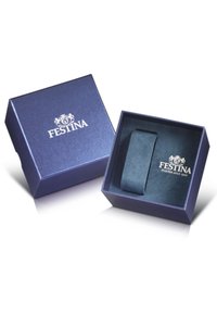 Mėlyna satino laikrodžio dėžutė su minkštu pamušalu viduje, demonstruojanti audinio dirželį. Festina logotipas aiškiai matomas viduje.