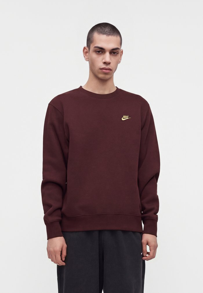 Nike CLUB CREW - Sudadera - burgundy crush/metallic gold-coloured