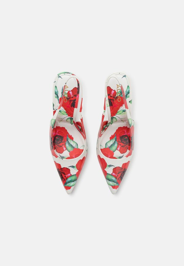 LOVEBLOOM PILLOW WALK - High heels4