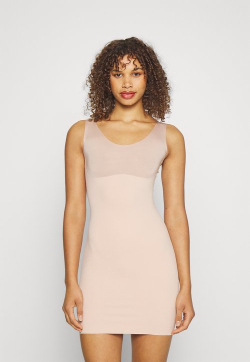 Next FIRM CONTROL CUPPED LACE SLIP Shapewear nude Zalando.se