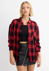 INSIDE DE CUADROS CON BOLSILLO - Blusa - rojo