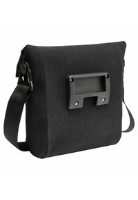 Borsa messenger nera realizzata in tessuto resistente, con tracolla regolabile, forma rettangolare e superficie testurizzata; presenta un sostegno sporgente sulla parte anteriore.