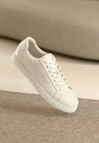 SLHEVAN  - Trainers - white