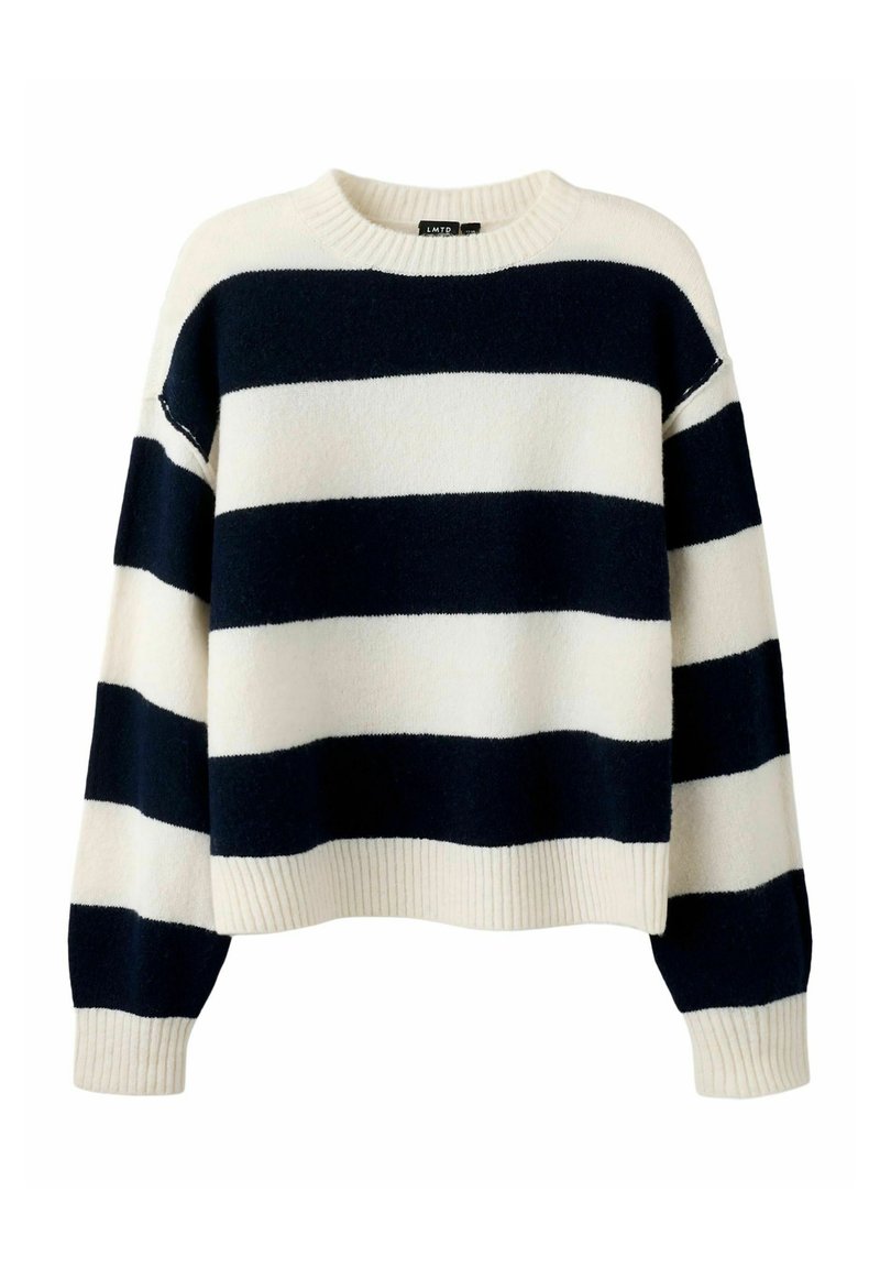 Sweter w paski w kolorach granatowym i kremowym, wykonany z miękkiego materiału. Posiada okrągły dekolt, opadające ramiona oraz ściągacze na rękawach i na dole.