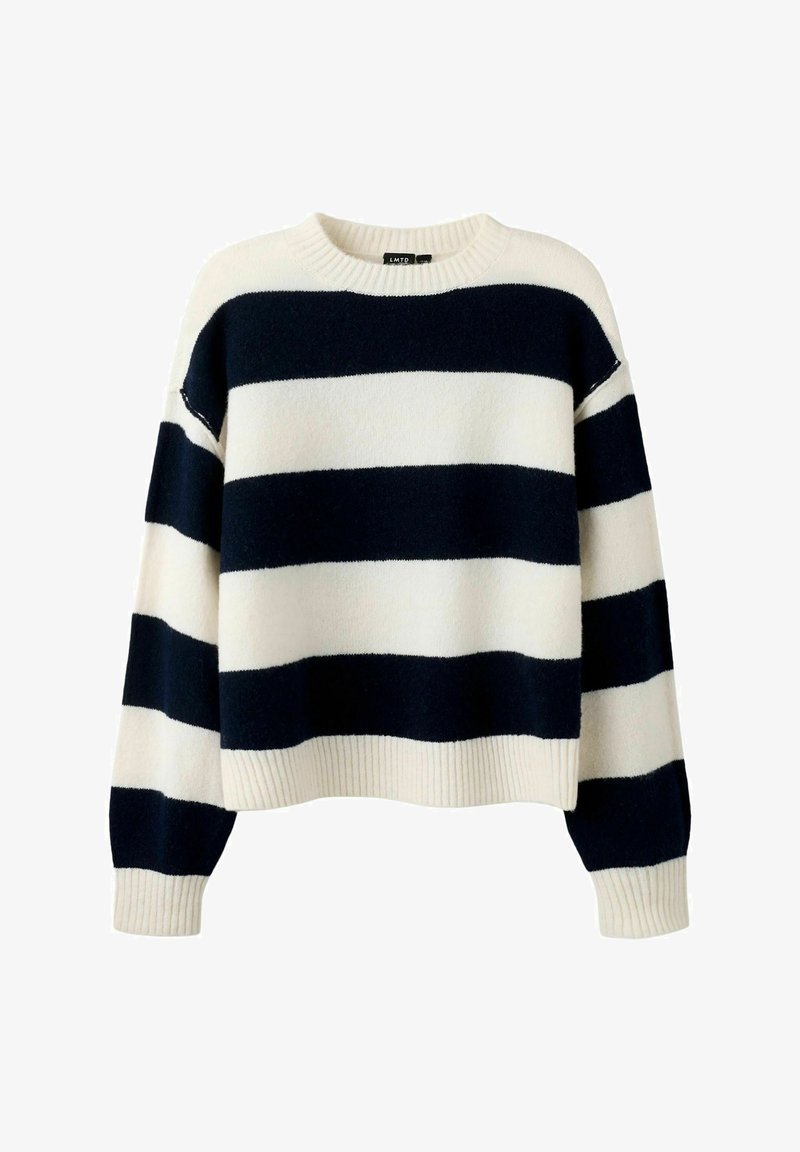 Sweter w paski w kolorach granatowym i kremowym, wykonany z miękkiego materiału. Posiada okrągły dekolt, opadające ramiona oraz ściągacze na rękawach i na dole.