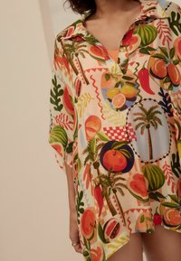 Thumbnail Image 4