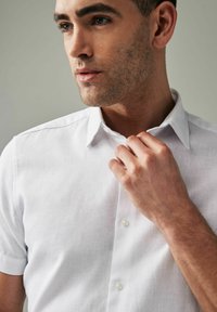 Next SHORT SLEEVE - REGULAR FIT - Pluus - white