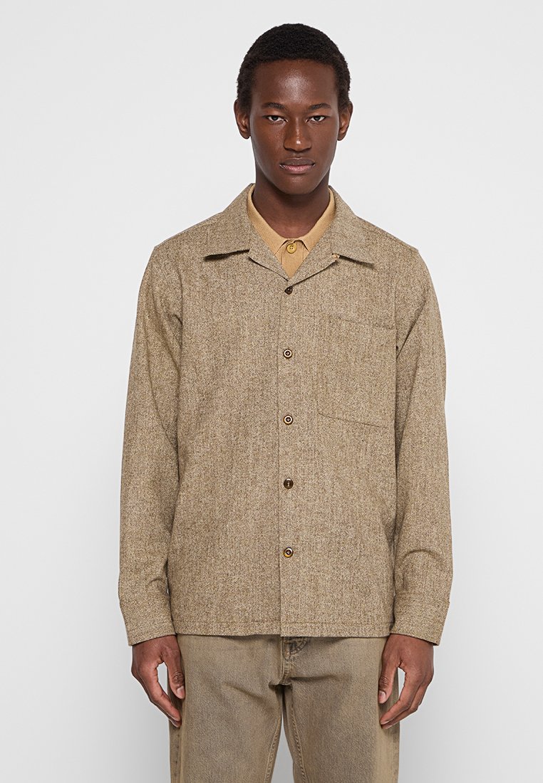 NN.07 Overhemd bruin