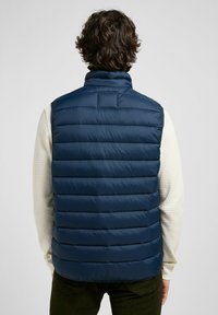 Lee STAND COLLAR PUFFER FOR REGULAR FIT - Liivi - rivet navy