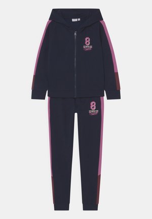NKFNIFREY SET - Tracksuit - dark sapphire