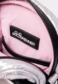 CLIO GOLDBRENNER URBAN - Sac bandoulière - silver powder