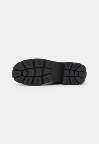 Even&Odd Botas de plataforma - black
