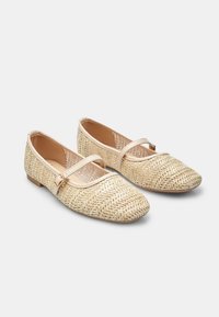 Bata Baleríny s páskem - beige
