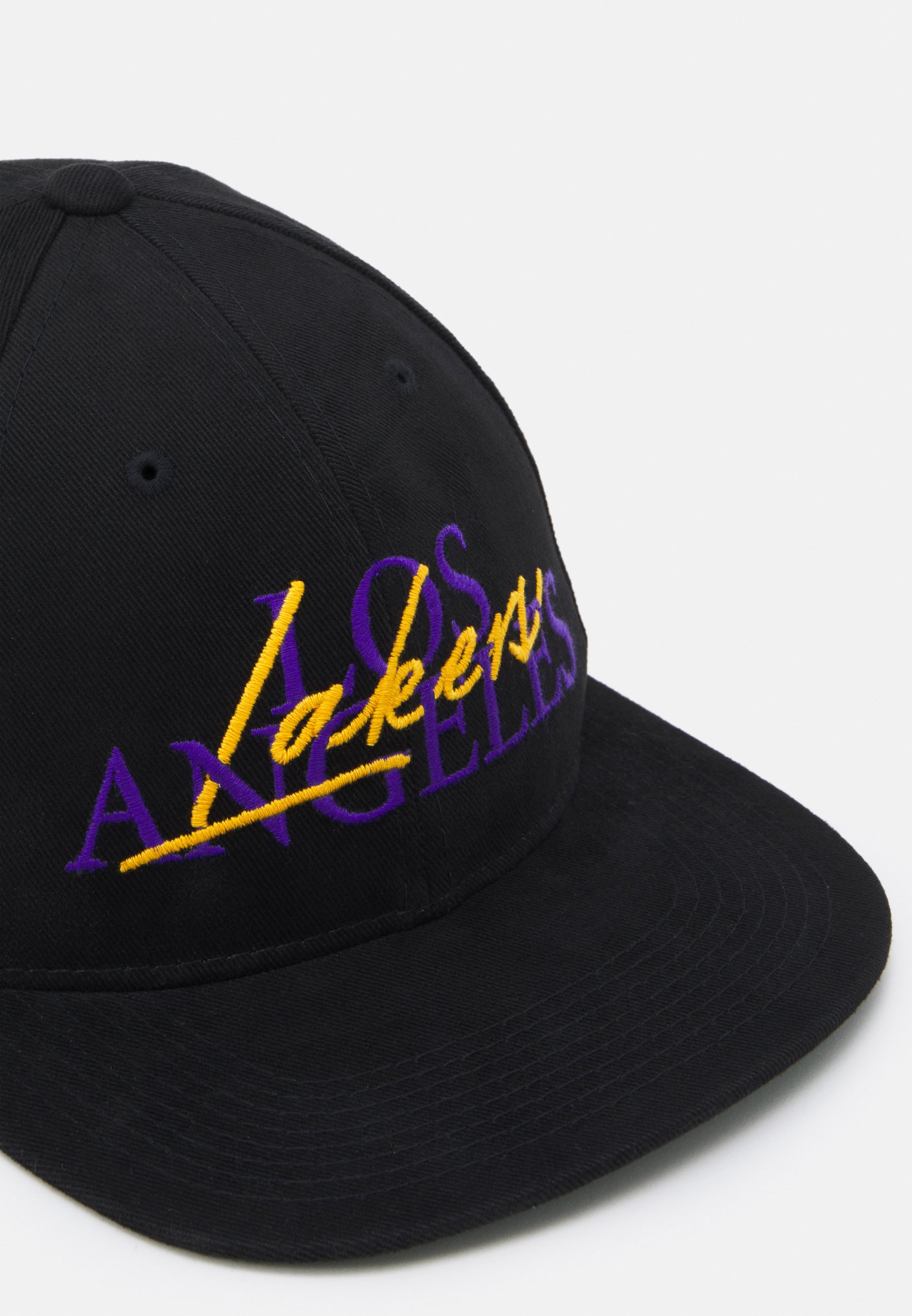 gorra nike lakers