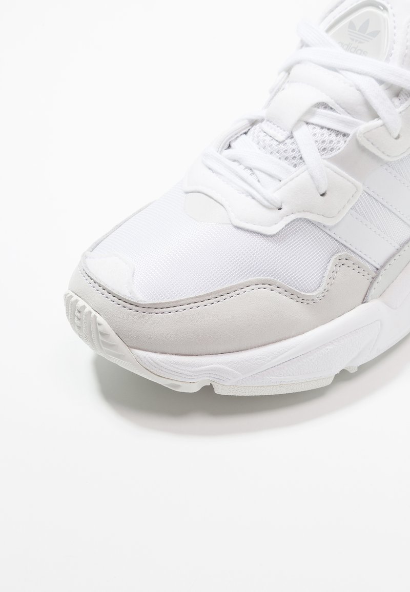 Adidas Originals Yung 96 Sneakers Laag Footwear White Grey Two Wit Zalando Nl Adidas Originals Yung 96 Sneakers Laag Footwear White Grey Two Wit Zalando Nl