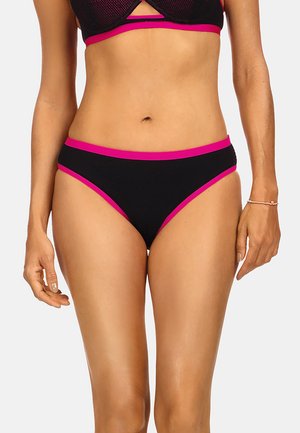 Czarny dół bikini z różowymi akcentami. Posiada średni stan oraz teksturowany siatkowy materiał, z kontrastowym wykończeniem wokół krawędzi.