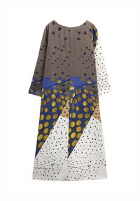 Sukienka z długim rękawem w abstrakcyjny wzór, łącząca brązowe, niebieskie, białe i złote kropki na zwiewnym materiale.