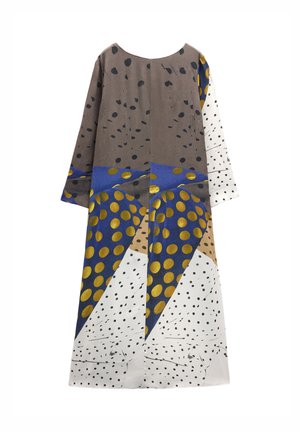 Sukienka z długim rękawem w abstrakcyjny wzór, łącząca brązowe, niebieskie, białe i złote kropki na zwiewnym materiale.