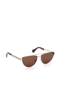 Gafas de sol metálicas con lentes marrones, en forma de ojo de gato y con montura dorada. Cuenta con puntas de patillas y almohadillas nasales de color marrón oscuro para mayor comodidad.