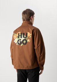 HUGO BREY - Ljetna jakna - medium brown