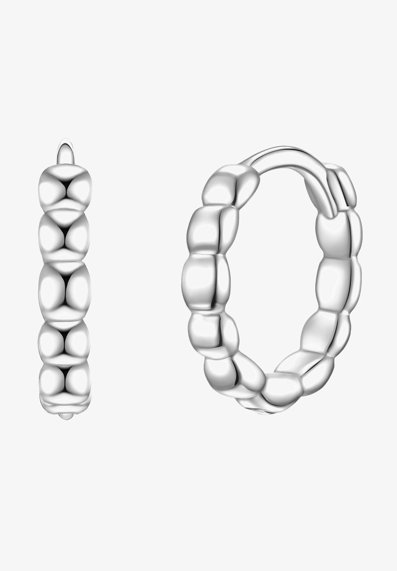 Srebrne obročeve uhane z zaobljeno, mehurčkasto obliko. Gladka tekstura in poliran zaključek, ki prikazujeta edinstveno, skulpturalno obliko.