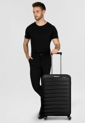 FRANKY, LONDON 4 ROLLEN TROLLEY M 65 CM MIT DEHNFALTE UNISEX - Boardcase - black