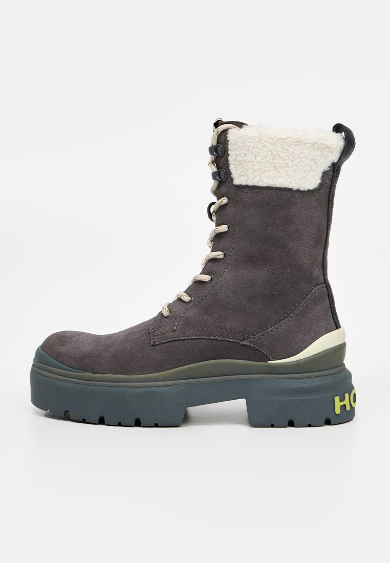 Botines con cordones