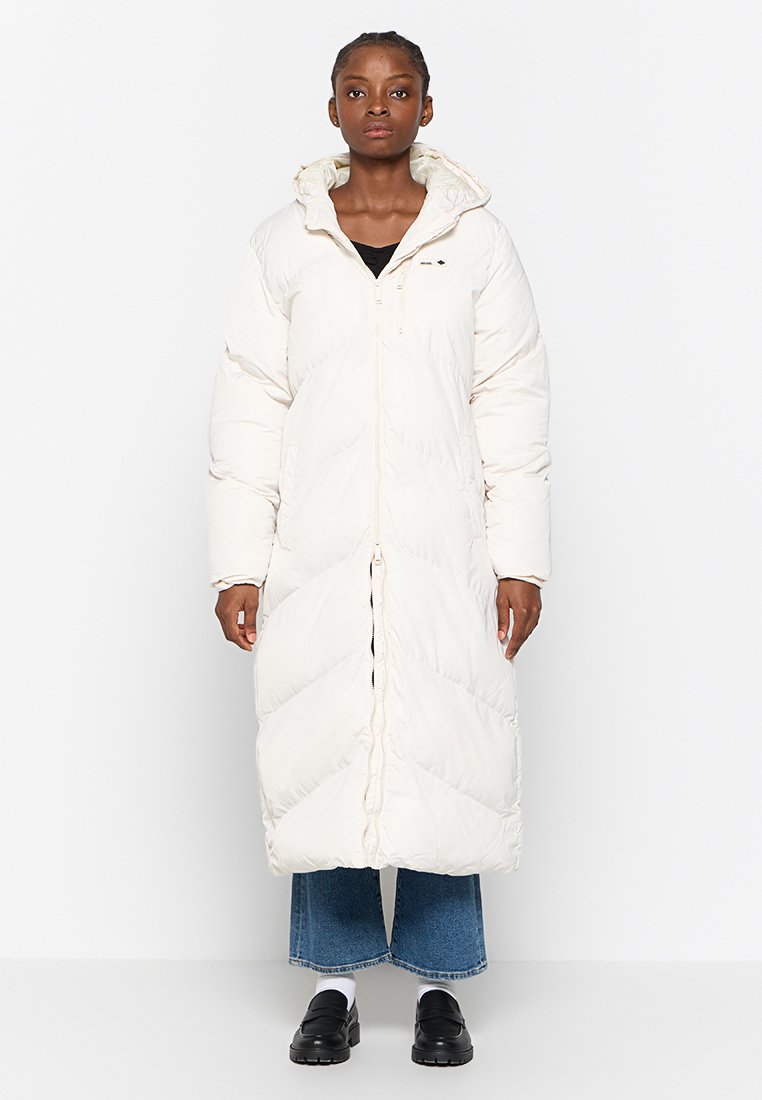 Bench Wintermantel wit