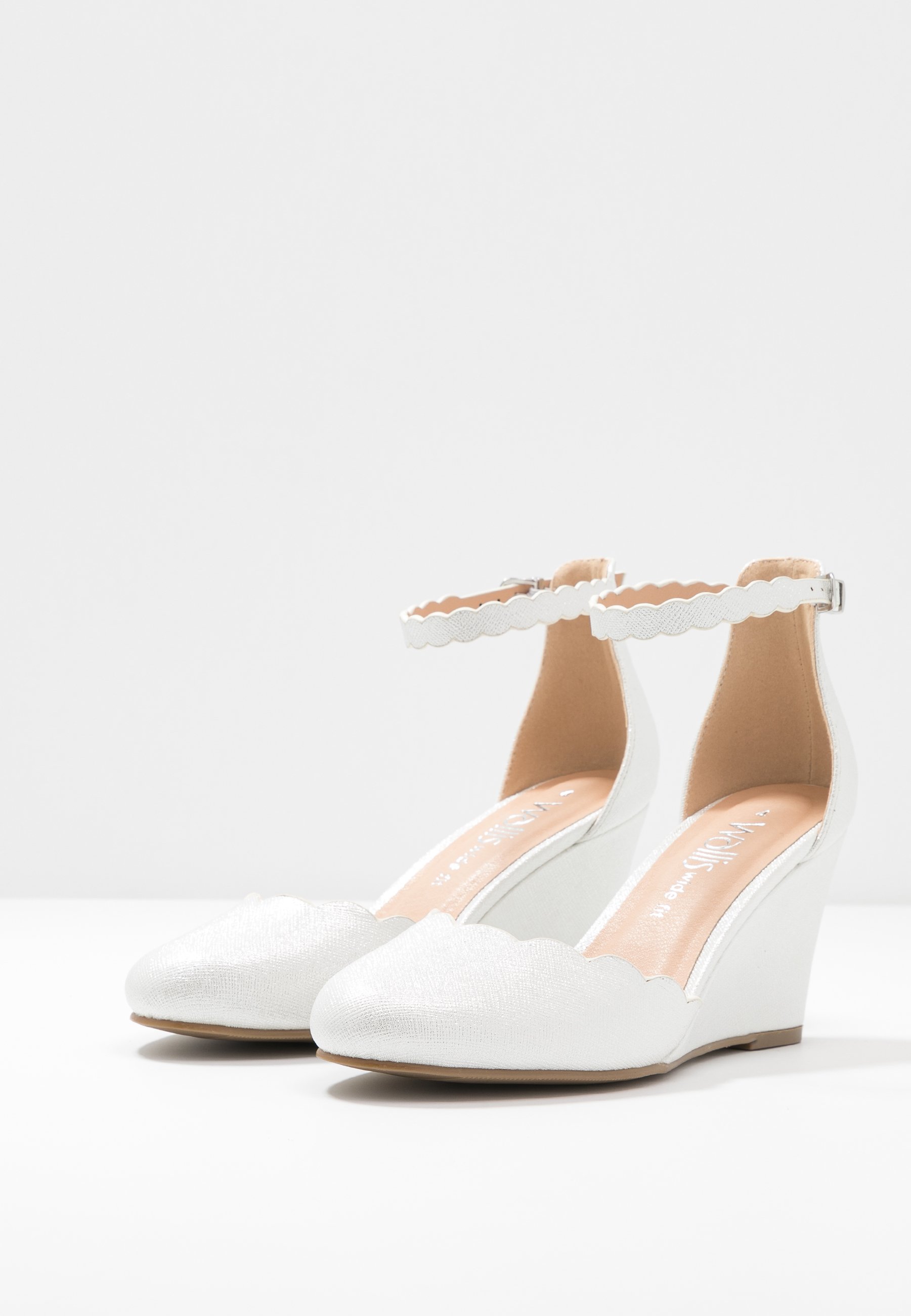 Brudskor white shimmer Brudskor white shimmer