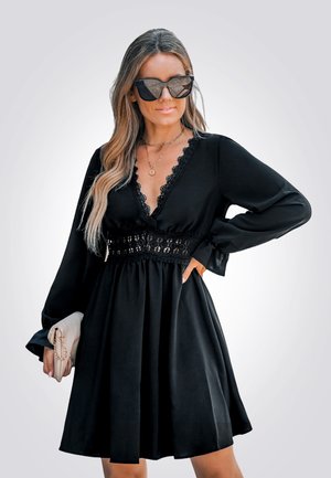 Cupshe Vestido informal - black