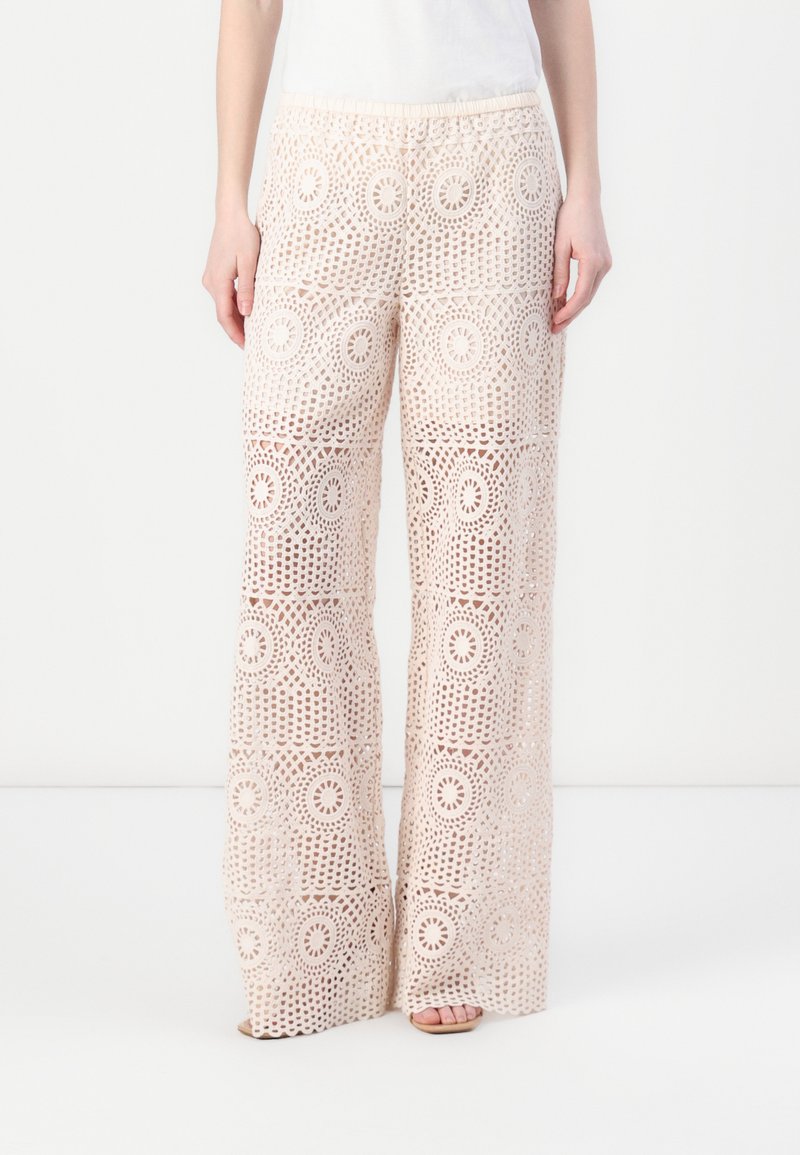 TWINSET TROUSERS - Pantalon classique - almond beige