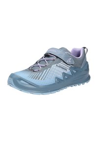 Baskets de sport bleu clair avec une tige en mesh texturé, des accents gris, un système de laçage sécurisé et une semelle robuste avec une meilleure adhérence.