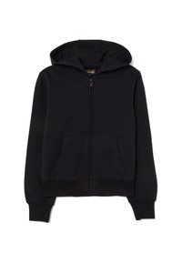 Sudadera con cremallera negra hecha de tela suave, con capucha, bolsillos frontales y puños y dobladillo acanalados. Diseño minimalista sin logotipos visibles.