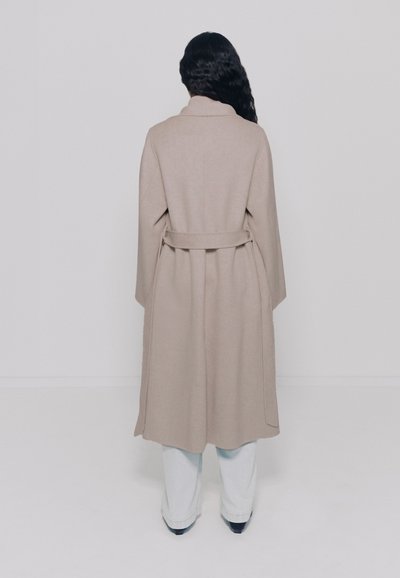 IVY OAK CARRIE ROSE - Cappotto classico - light sand