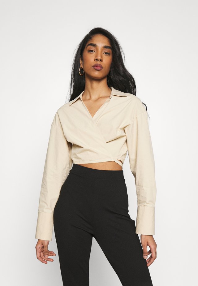 MATHILDE GØHLER X CROPPED TIE WAIST - Bluse - beige